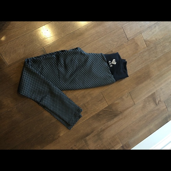 CLS scrunch butt Geo Textured leggings - Picture 7 of 11